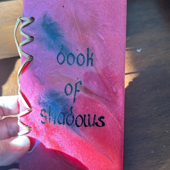 New red resin book of shadows- embedded feathers-add the ink set - Picture 9 of 13